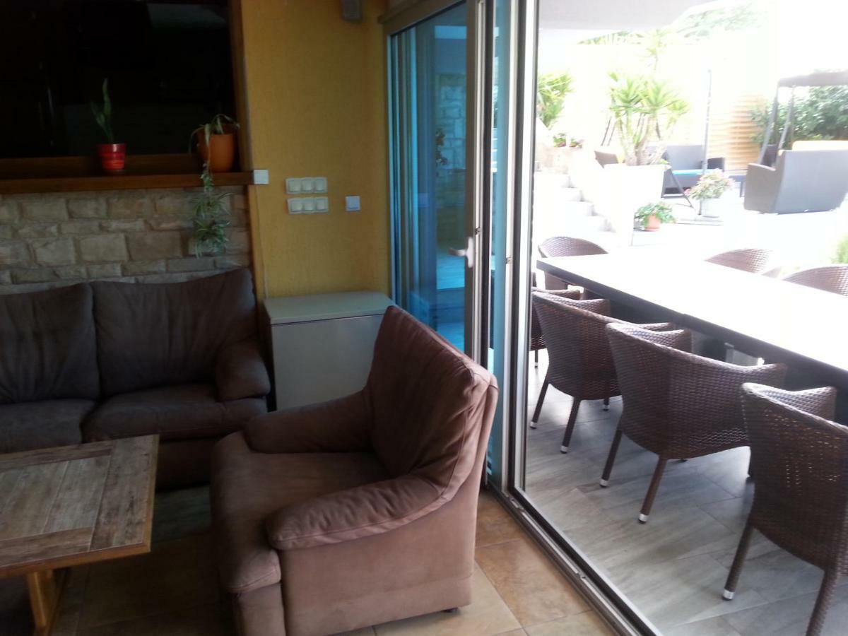 Apartment Nella كوسترينا المظهر الخارجي الصورة